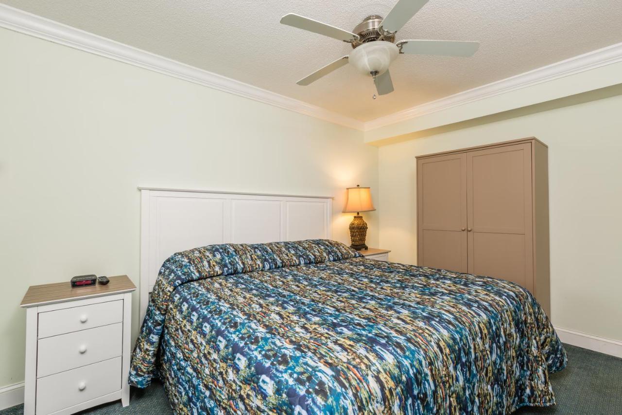 Sands Beach Club Briarcliffe Acres Esterno foto