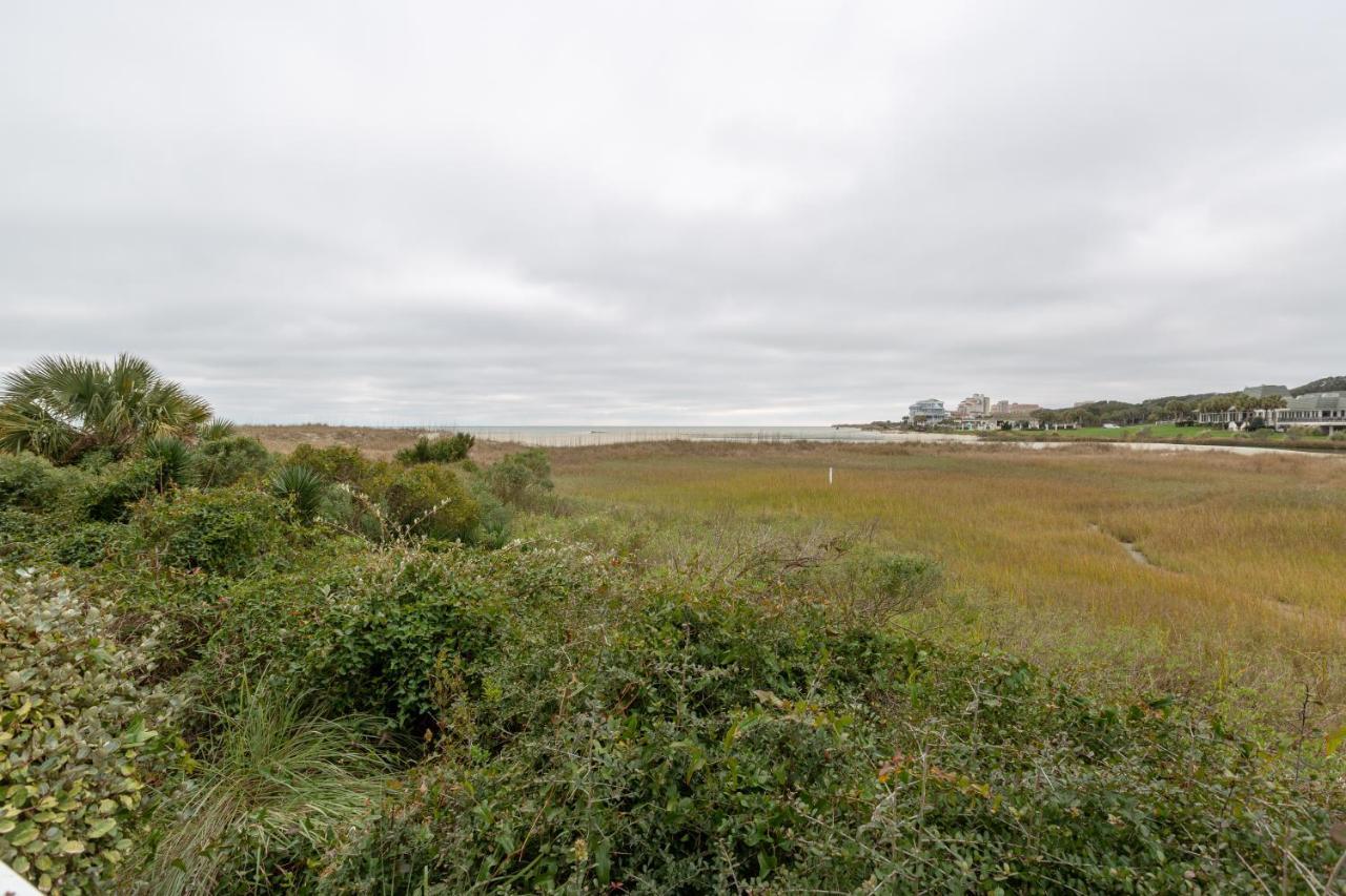 Sands Beach Club Briarcliffe Acres Esterno foto