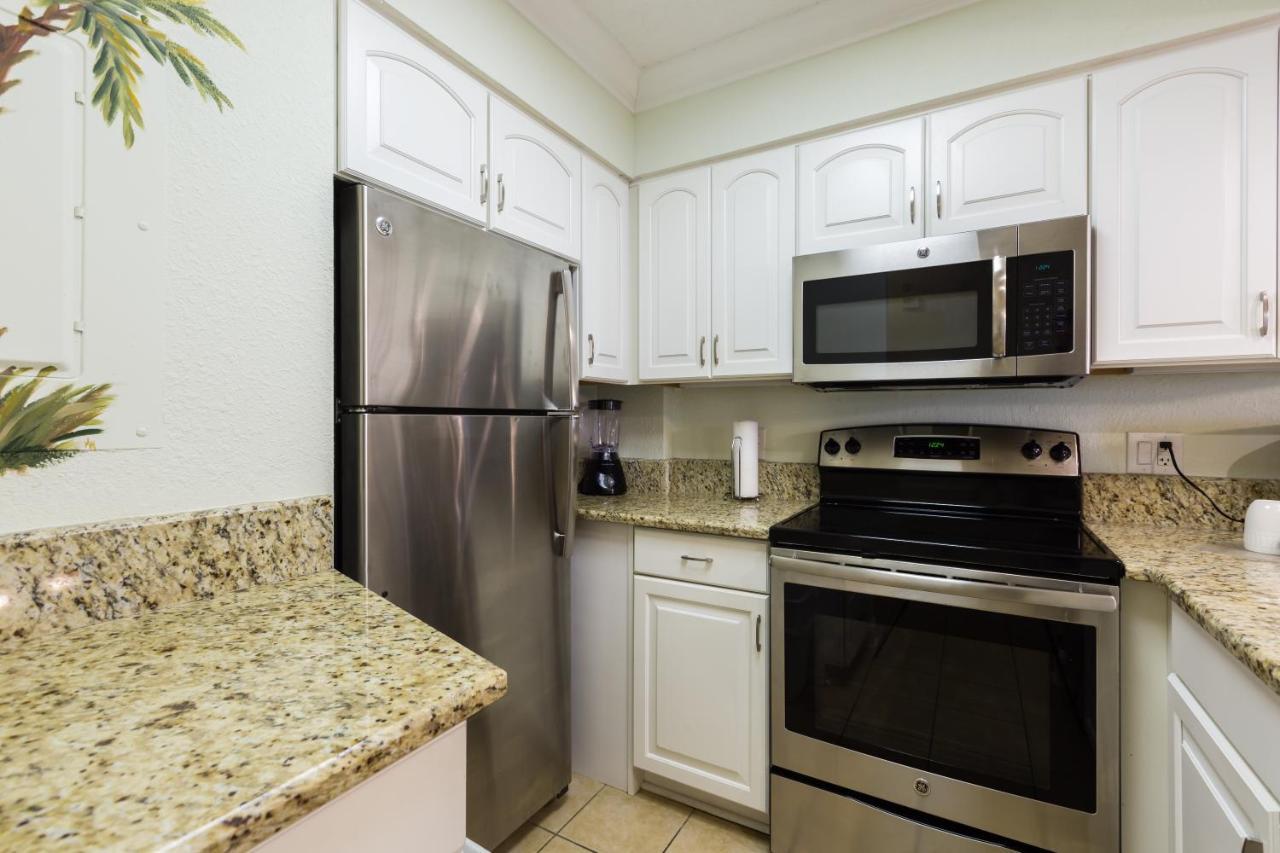 Sands Beach Club Briarcliffe Acres Esterno foto