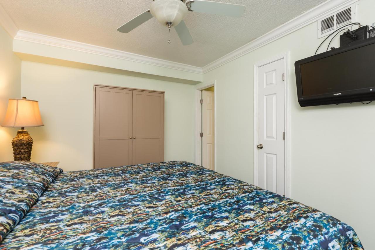 Sands Beach Club Briarcliffe Acres Esterno foto