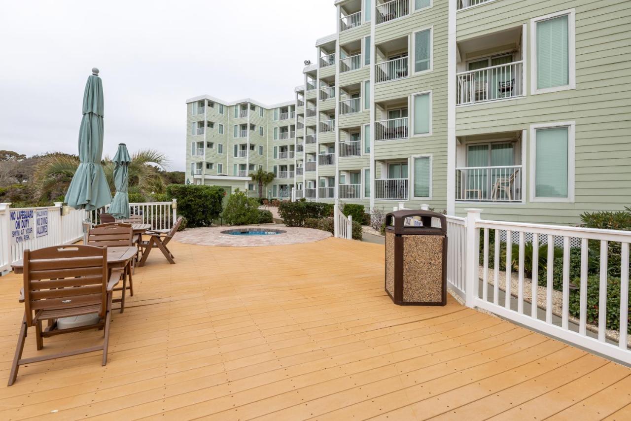 Sands Beach Club Briarcliffe Acres Esterno foto